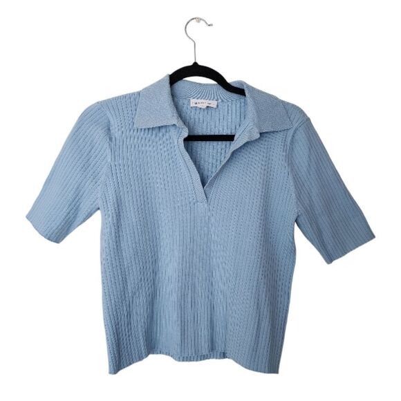 Calvin Klein Women's Light Blue Ribbed V-Neck Short Sleeve Shirt - Cropp… - Picture 1 of 2